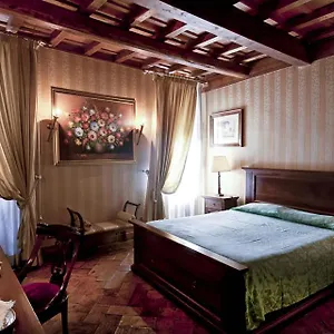 Aparthotel Castle Of Glamour Xvi Century Luxury