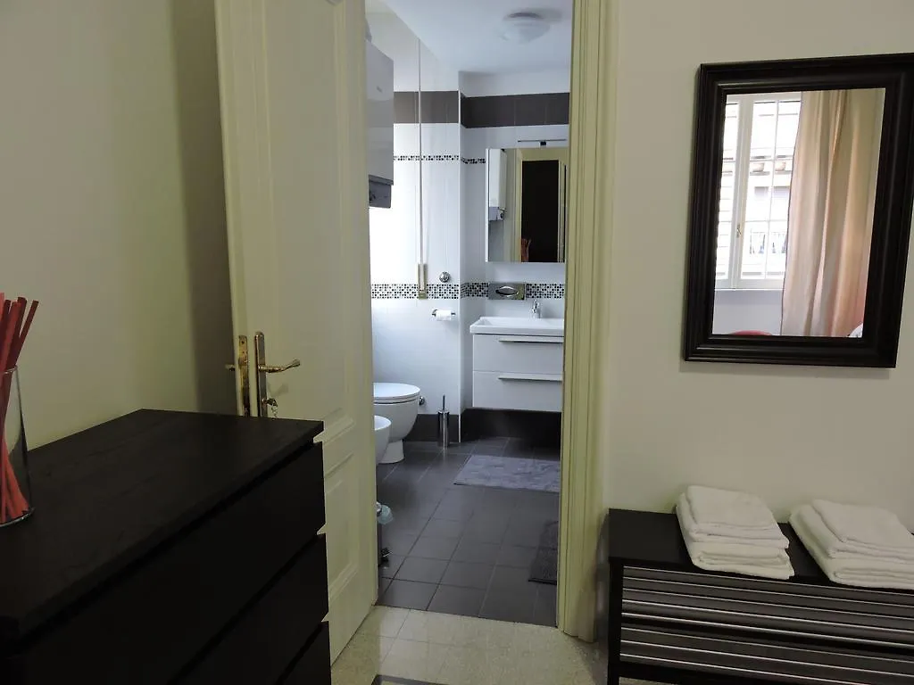 Bed & Breakfast La Gioiosa B&B Rome